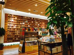 -猫的天空之城概念书店(印象城购物中心店)