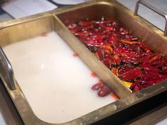 -尚尚仙·酸汤猪手·猪肚鸡火锅(华联万柳购物中心店)