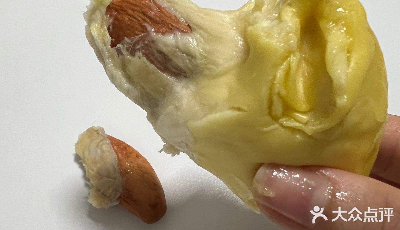 [色]家人们，今天我吃到了一个超级好吃的榴莲！