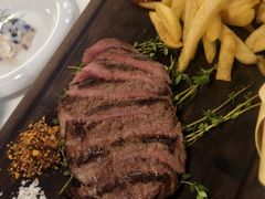 -LESCEDARS  Bistro香柏树(外滩店)