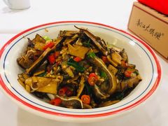 武冈香干炒耳尖-湘江大码头·龙虾馆(渔人码头一店)