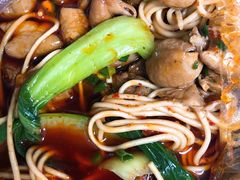 牛肉肥肠两掺-胥佳烧鸡公牛肉面馆