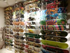 -聚点滑板SPOT SKATE(常熟路店)