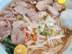 -孔雀记忆PHO·越南菜·米肉粉