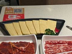 -海底捞火锅鲜切牛肉主题店(长寿路店)