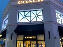 -COACH蔻驰(百联奥特莱斯广场店)
