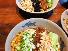 -峨嵋小镇·川菜(勒泰中心店)
