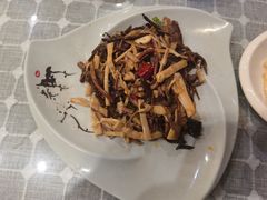 -小厨子私房菜·云南美食店