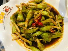 凉拌香菜根-黄记煌三汁焖锅(悦方IDmall店)