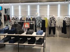 -美特斯邦威(新天地购物中心店)