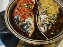 -阿瓦山寨·湘菜现炒·剁椒鱼头王(咸阳总店)