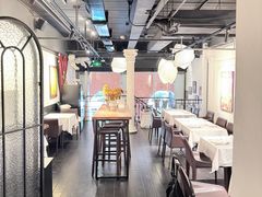 -LESCEDARS Brasserie Bistro香柏树