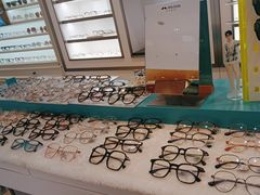 -宝岛眼镜·星创视光中心(新世界店)