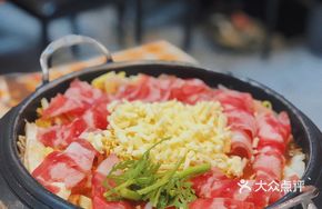 Grass-fed Beef Cheese Military Hot Pot