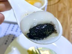 冰糖桂花汤圆-糖糖屋•糖水•雪花冰店(时尚天河店)