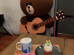 -LINE FRIENDS Garosu-gil Flagship Store