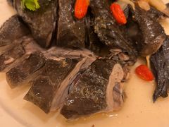 药膳鸡-沙龙酒家