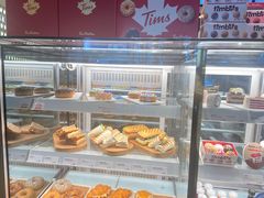 面包甜点陈列柜-Tims天好咖啡·贝果(雁展路万象天地店)