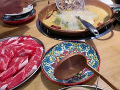 -洱火云南酸菜牛肉火锅(石景山当代商城店)