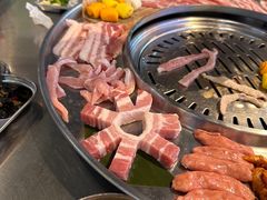 -哈哈碳都·牛肋条无限自助烤肉(台江万达店)