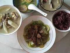 -爱的果实月嫂育婴师(世纪东方店)