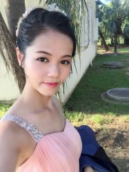 -现代经典婚纱摄影