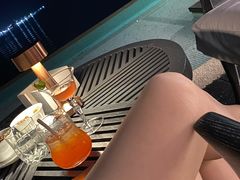-瑰丽酒店·海吧·天际下午茶·现场DJ·天台酒吧
