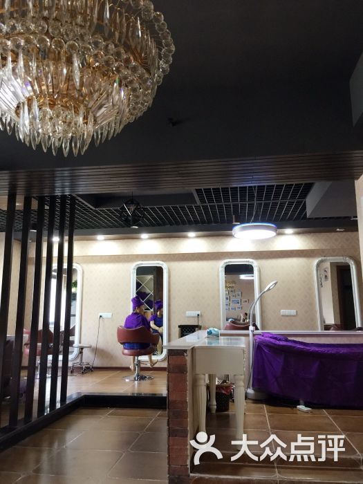 蒂凡尼专业美发沙龙图片 - 第44张