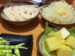 -黔三一夺夺粉酸汤火锅(百信店)
