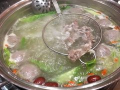 -名门潮牛·鲜牛肉海鲜火锅.烧烤自助餐厅(诚丰广场店)