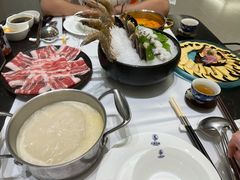 -红鼎豆捞·非遗鲍皇汤火锅(宝丰路店)