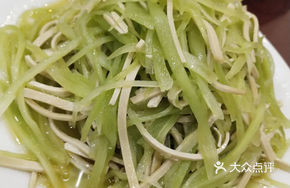 Bamboo Shoots Stir-Fried with Tofu Skin