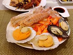 -海口绿发希尔顿酒店-田园汇自助餐·三文鱼·海鲜