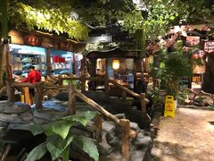-城墙拐拐火锅(三峡广场黑金冠店)