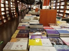 -新华书店(印象城店)
