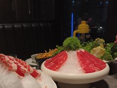 -德天肥牛海鲜火锅(城西银泰店)