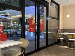 -必胜客(WOW中心城店)