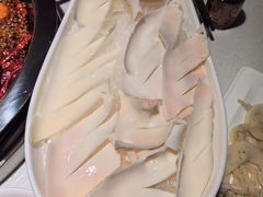 -茅草房·河畔园林火锅