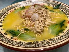 -泓历皇朝酒店(东亭店)