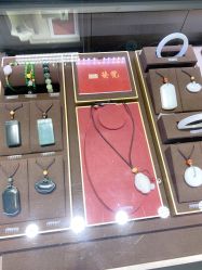 -周大福CHOW TAI FOOK(浦东八佰伴店)