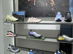 -SALOMON萨洛蒙(长沙国金街店)