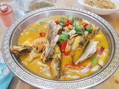 杂鱼煲-食光慢宴·安吉土菜馆