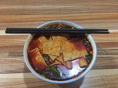 -老字号杨坡红油米线腊汁肉夹馍(东四道巷店)