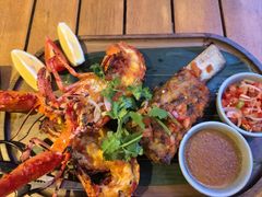 -三亚艾迪逊酒店·海滩烧烤 BARBACOA·现场乐队·浪漫晚餐·烧烤海鲜