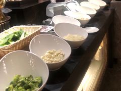 -美食汇自助餐厅(兰州万达文华酒店)