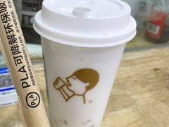 生打椰椰奶冻-喜茶(广州白云机场T2出发厅店)
