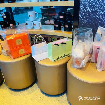 来大悦城都不用买喝的！