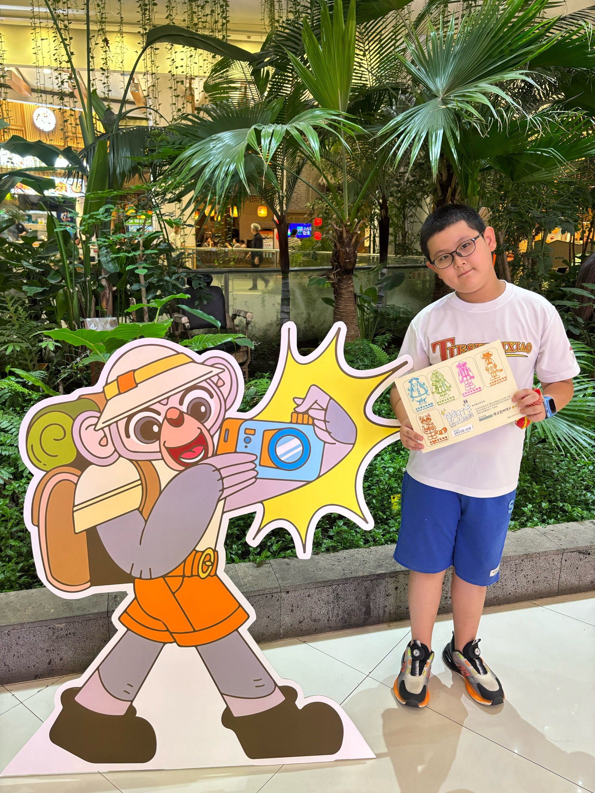 和动物立牌合照啦 #神奇动物旅行记