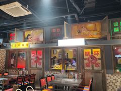 -马路牙子烧烤音乐酒馆(望京店)