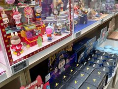 -泡泡玛特POPMART(杭州乐堤港店)
